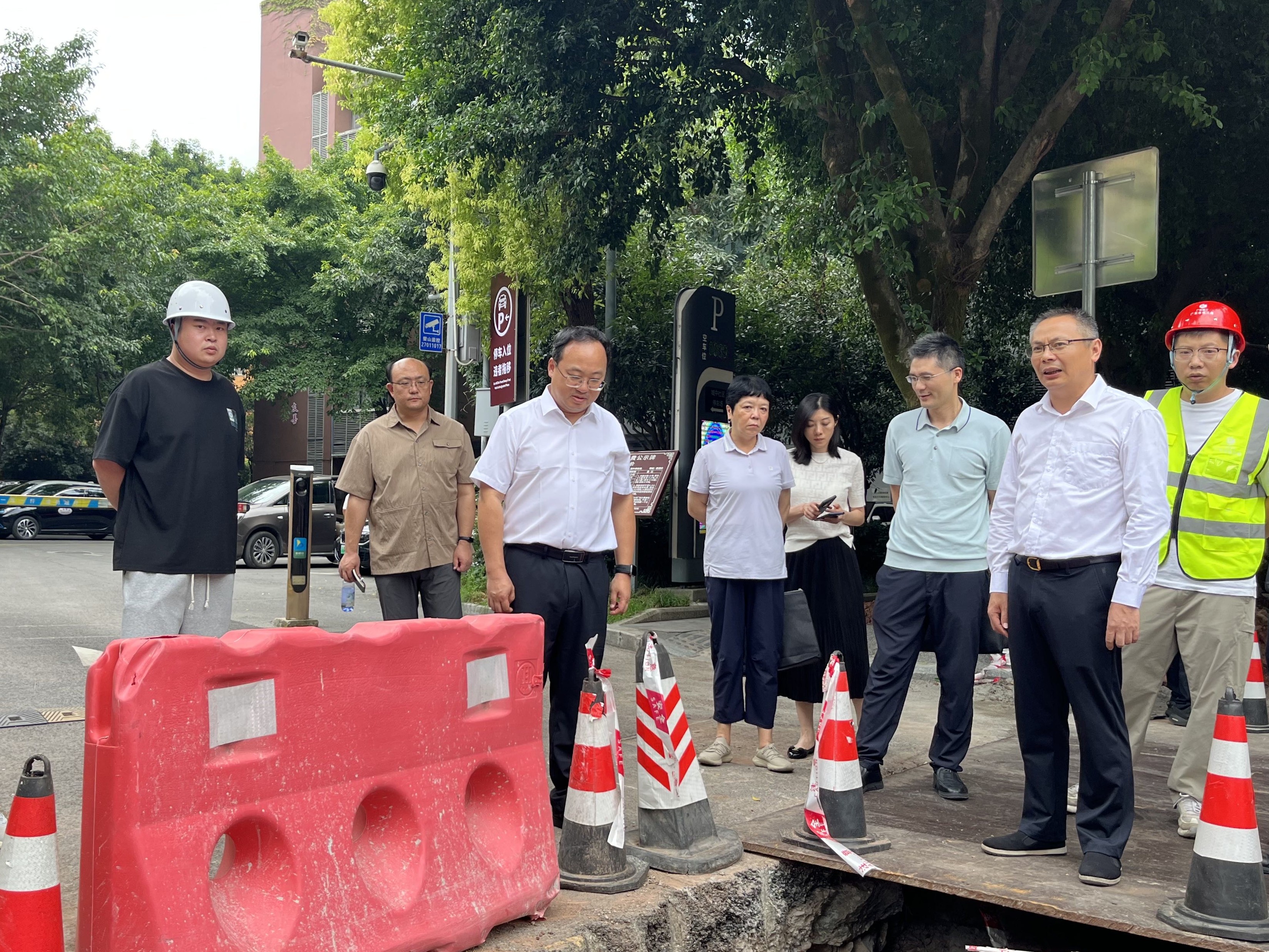 市城市管理局调研督促璧山区 除险固安百日攻坚行动和供水安全等工作1.jpg