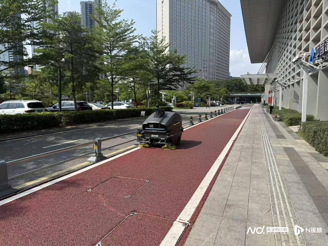 东莞中心广场城市管家上线,开启智慧管护新模式