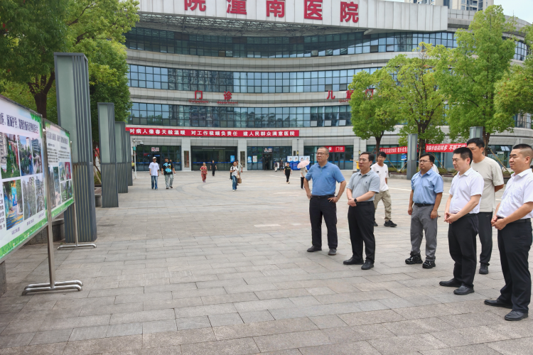 市城市管理局副局长李昌良调研潼南区“渝城护学”“渝城助医”工作